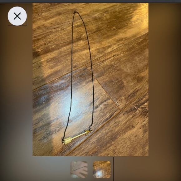 Arrow necklace - Picture 2 of 2